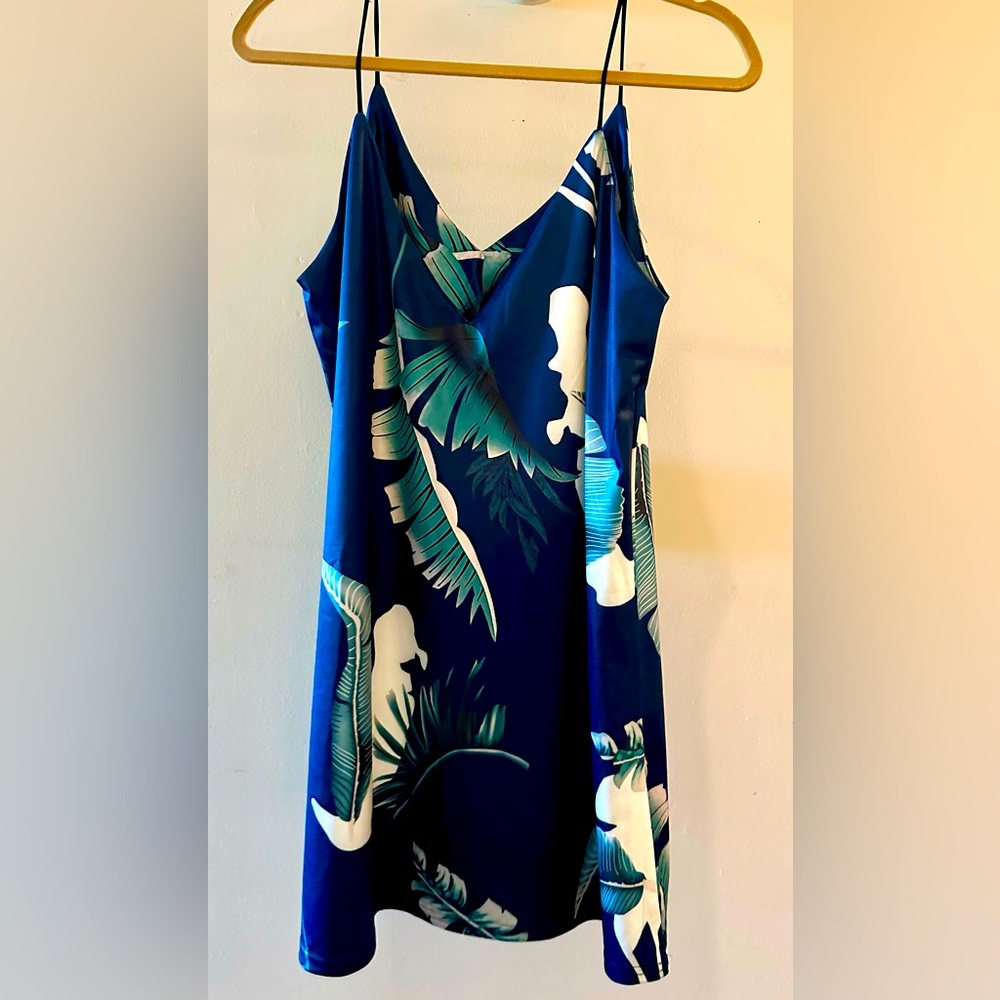 Women’s - Blue Flower Dress - Size Large